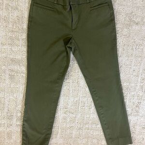 Banana Republic Green Chinos Cotton Blend Flat Front